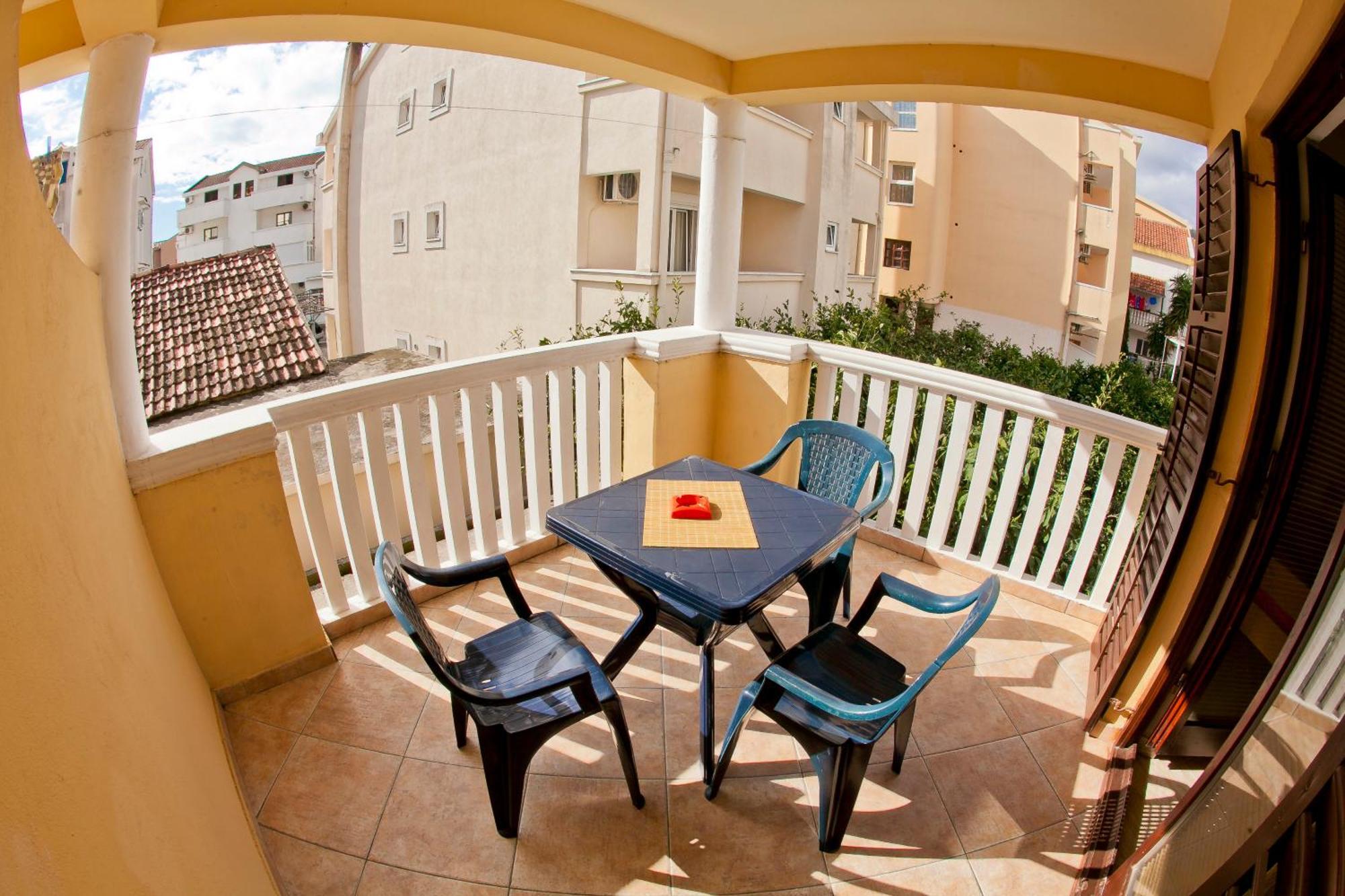 Apartments Angela Budva Rom bilde